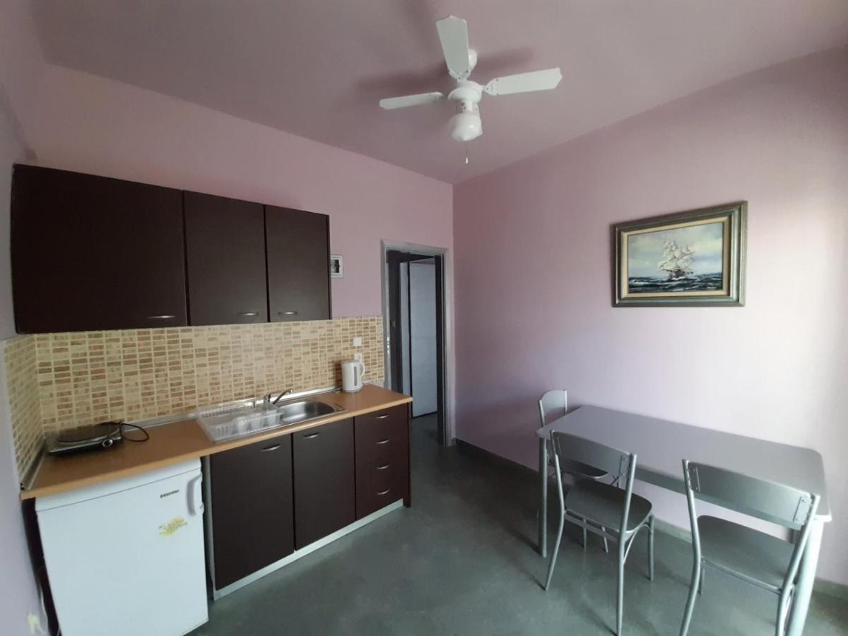 Villa California Паралия Дионисиу Екстериор снимка