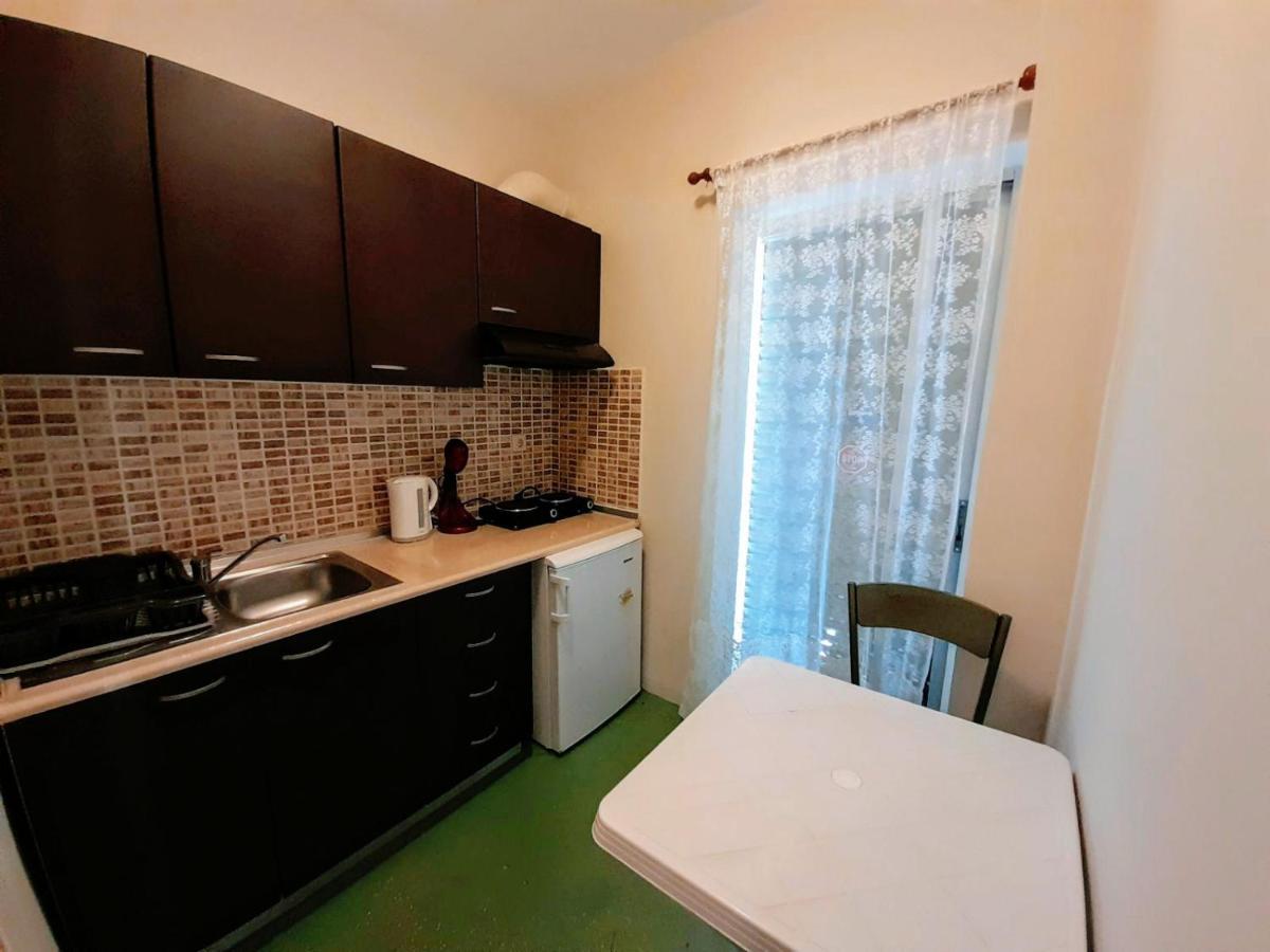 Villa California Паралия Дионисиу Екстериор снимка